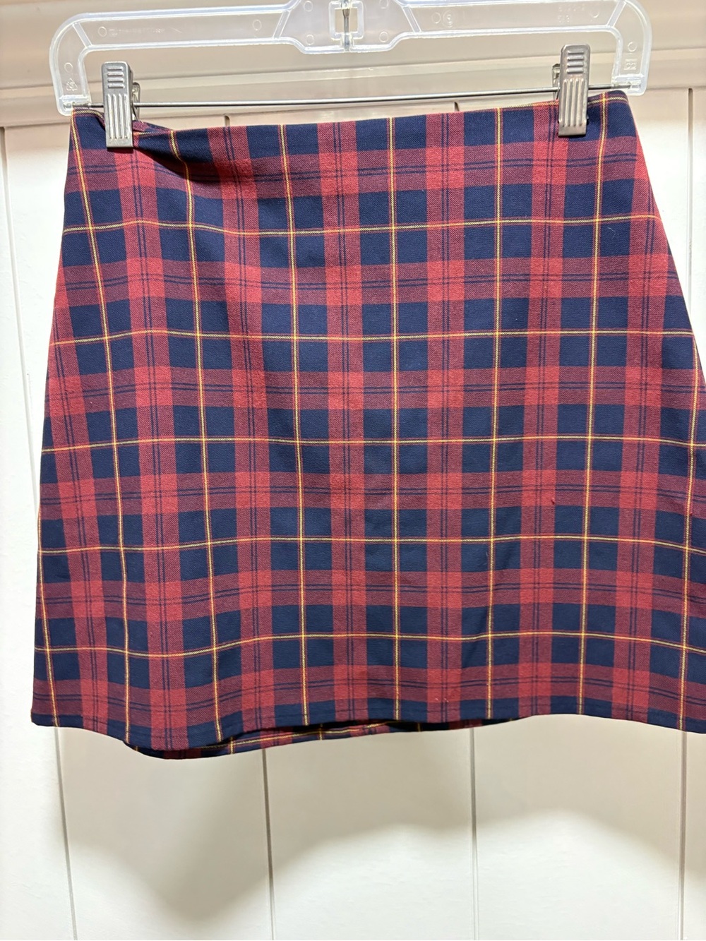 Aritzia Sunday Best Plaid Red & Navy Mini Skirt Womens Size 2 Preppy Academia